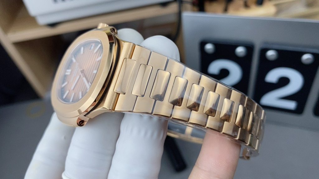 3K Patek Philippe Nautilus Rose Gold