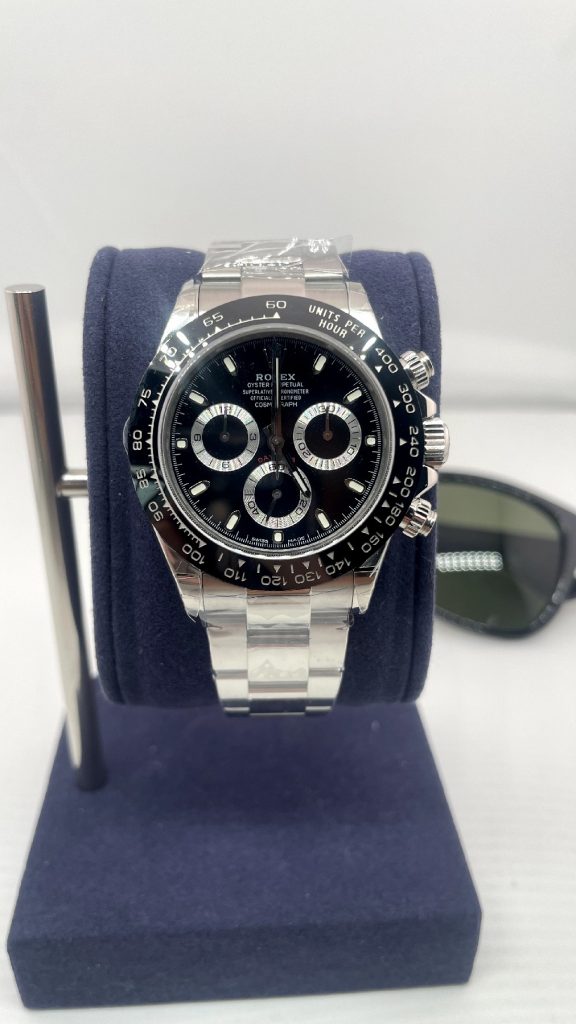 Noob Rolex Daytona black dial