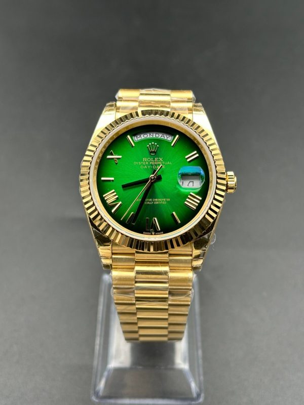 Noob Factory Rolex Day-Date 228235 40mm Yellow Gold President Green Ombre Dial Super Clone