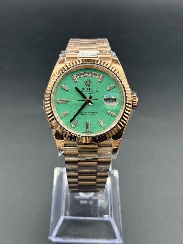 Noob Factory Rolex Day-Date228235JG 40mm President Light Green Aventurine Dial with Baguette Diamonds Super Clone